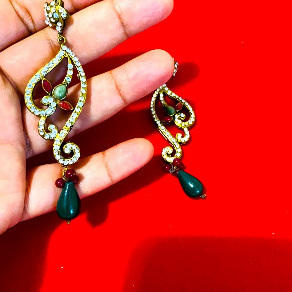 Jewelry - Picture 2 of 2
